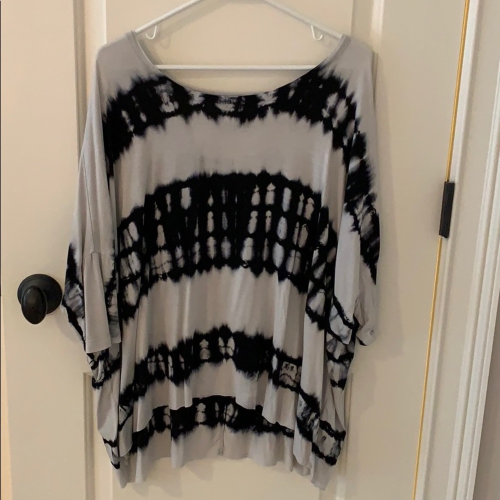 Boutique Top!! WORN 2 TIMES